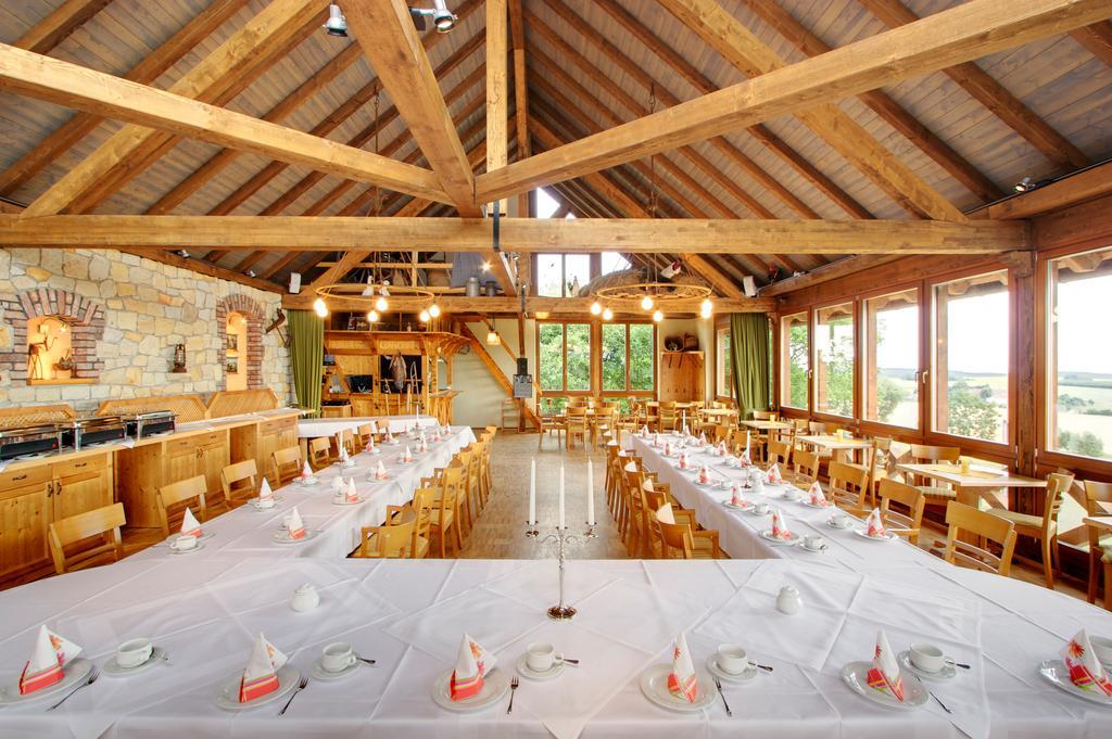 Hotel Neue Hoehe Klingenberg Εξωτερικό φωτογραφία