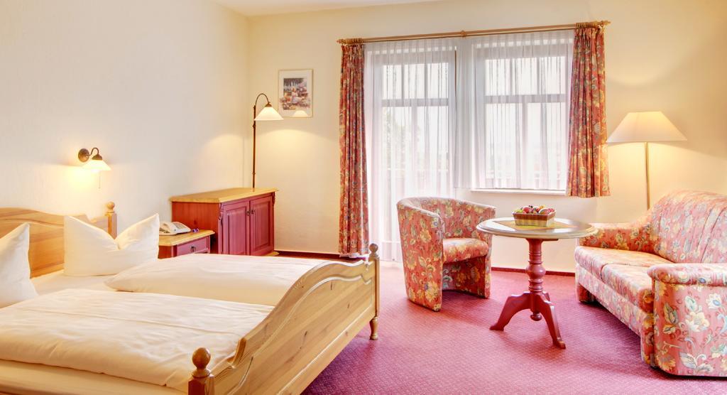 Hotel Neue Hoehe Klingenberg Εξωτερικό φωτογραφία